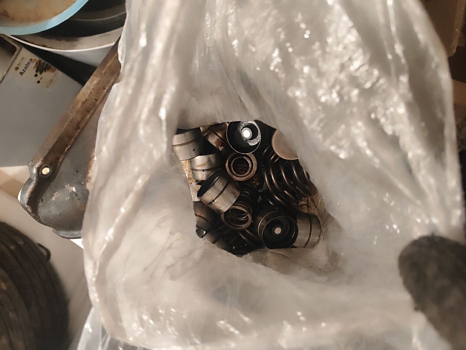 Головка от Ауди с4 2.8