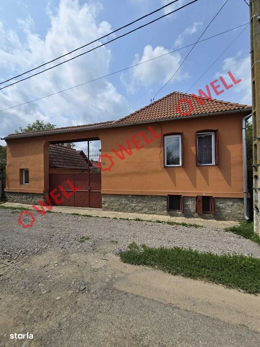 De vânzare casă familială în loc.Augustin