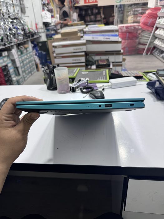 Acer aspire 3 11gen core i3