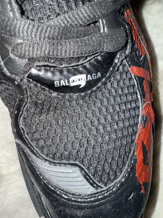 Balenciaga runner grafitti