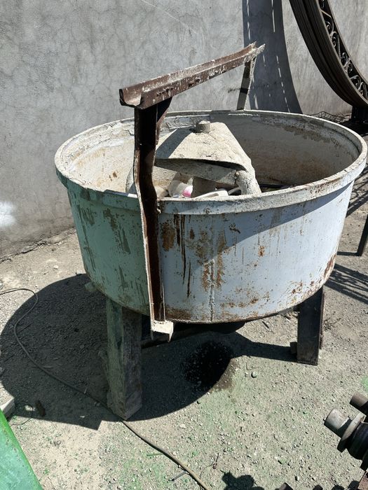 Продам бетономешалку