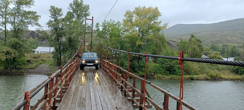 Продам ниву в отличном состоянии вместе с прицепом