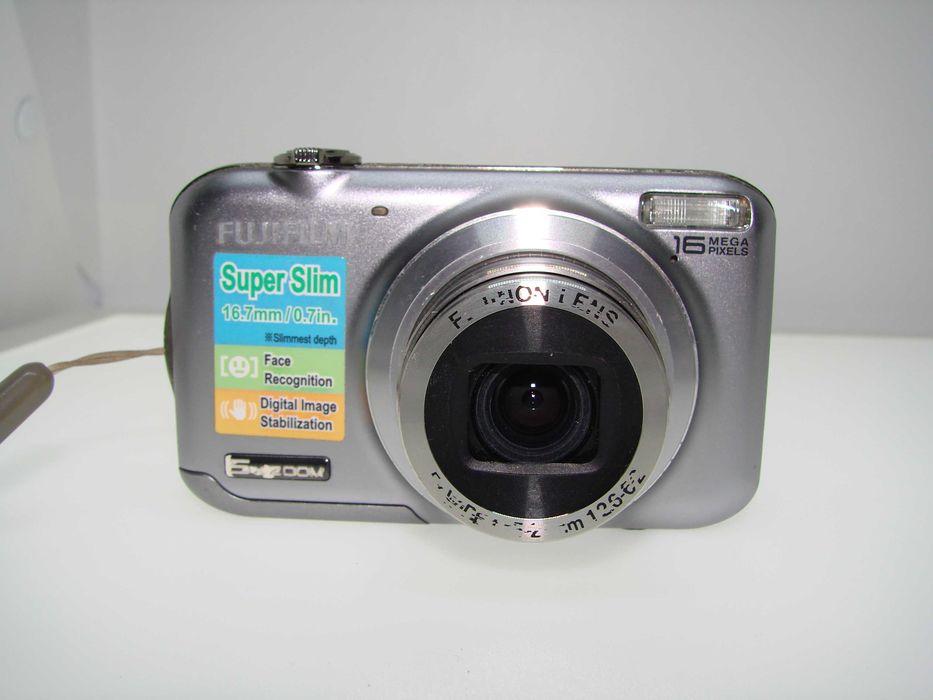 Fujifilm FinePix JX400 - компактен цифров фотоапарат 16 MP, 5x оптичен