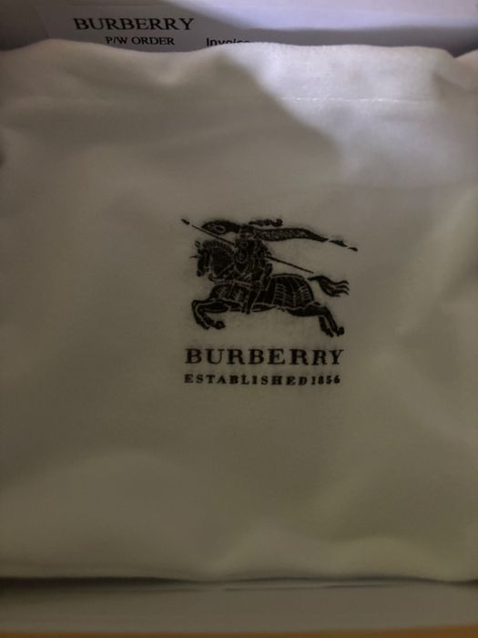 curea Burberry 120 cm