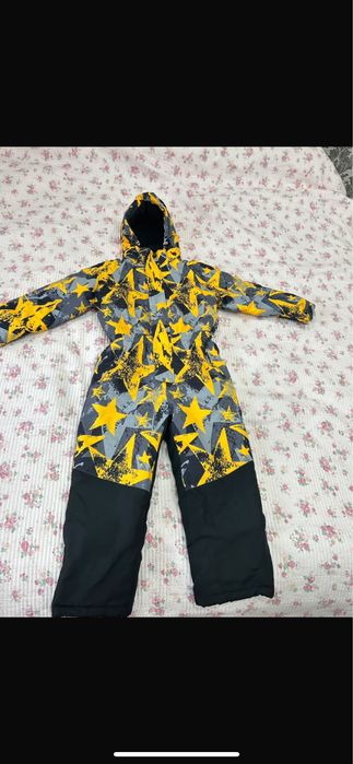 Продам детский костюм