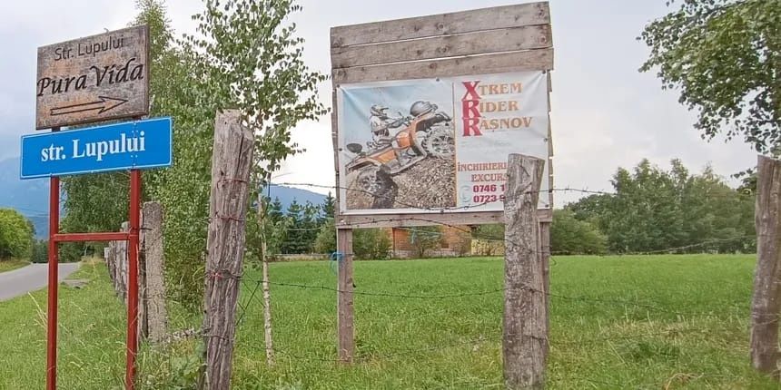 Vând teren Râșnov