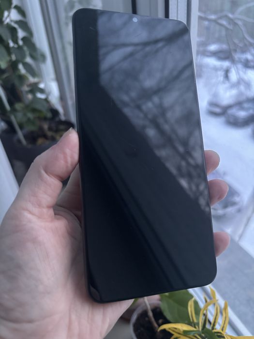 Продам смартфон Realme note 50