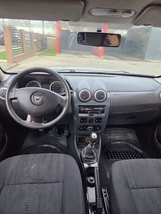 Dacia Duster , recent adus  , an 2011 , 4200 €