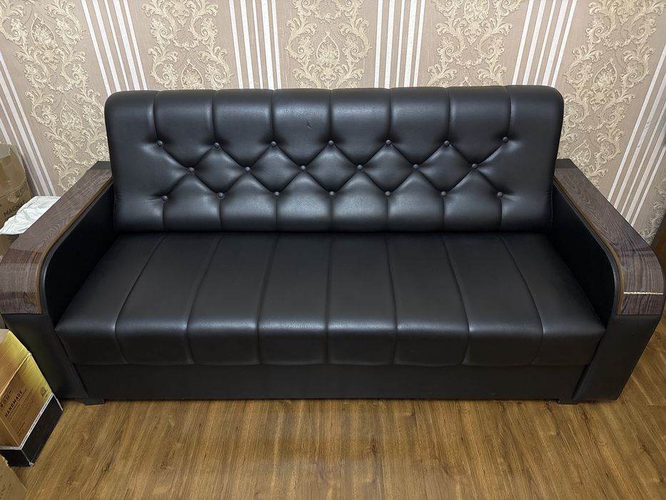 Продам диван с механизмом