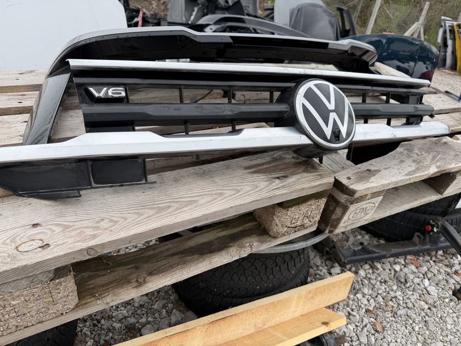 Решетка VW Amarok 2022 год.-