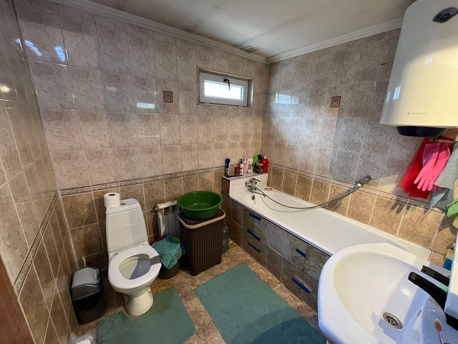 Два дома с большим участком