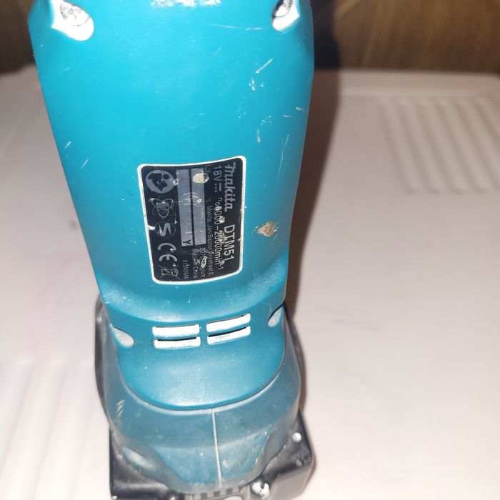 Sculă multifuncțională MakitaDTM51