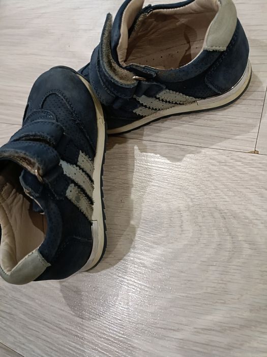 Продам 2 пары ортопедической обуви