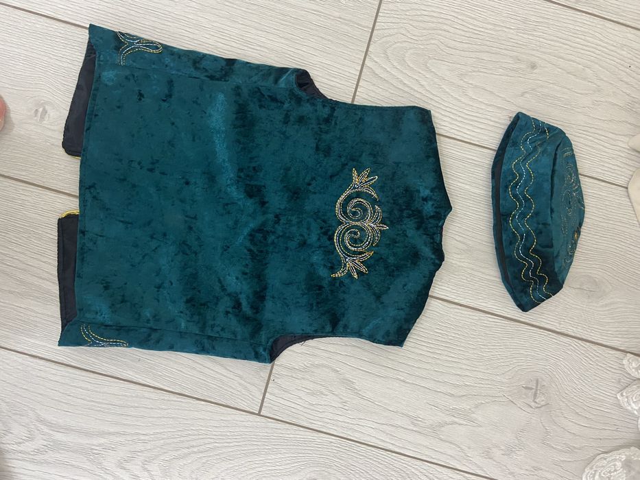 Жилетка с тюбитейкой