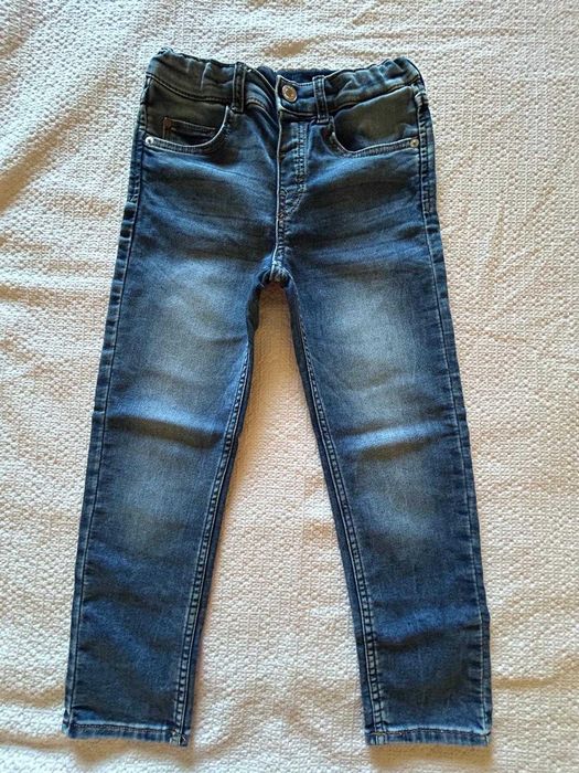 Blugi H&M pentru baieti 6-7 ani IMPECABILI