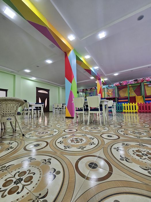 Кибрай марказида 4 қаватли янги нотурар бино сотилади.