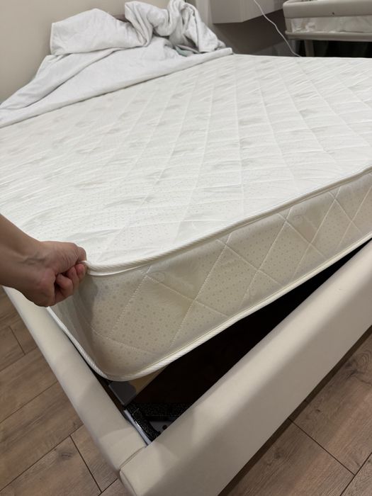 Продам матрас 180*200