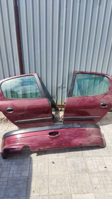 Двери задние Пежо 206