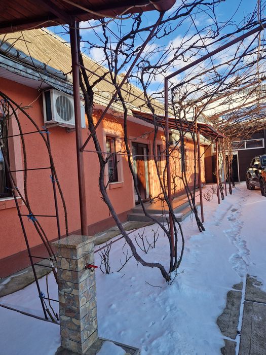 Vând casa in tibeni