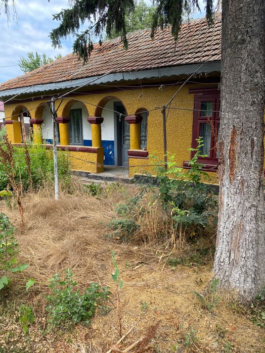 Vând casă batraneasca