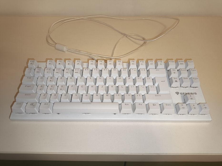 Tastatură Genesis