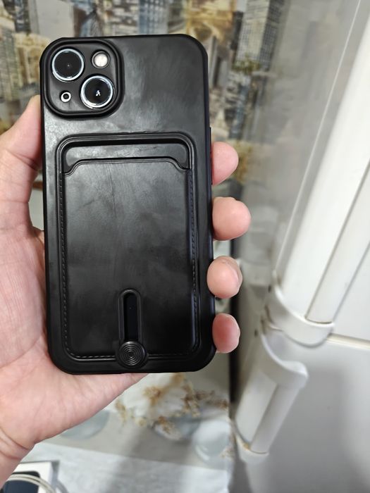 Продам iPhone 13