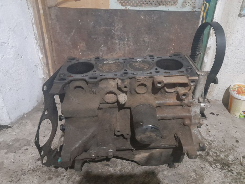 Продал двигатель мазда 323