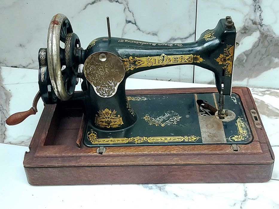 Продавам шевна машина СИНГЕР уникат за колекция !