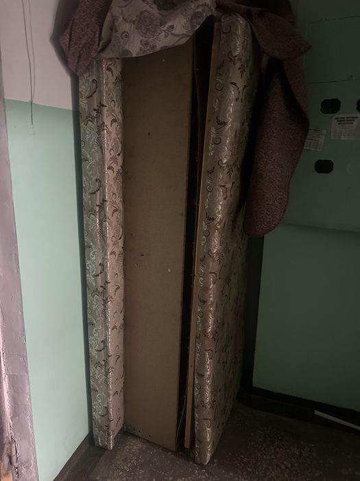 Диван / бесплатно