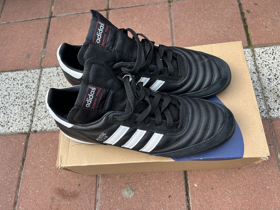 Adidas mundial team
