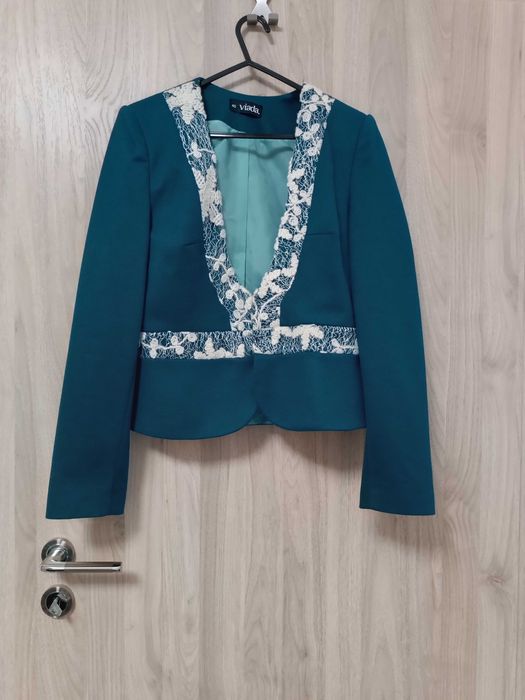 Costum verde de dama