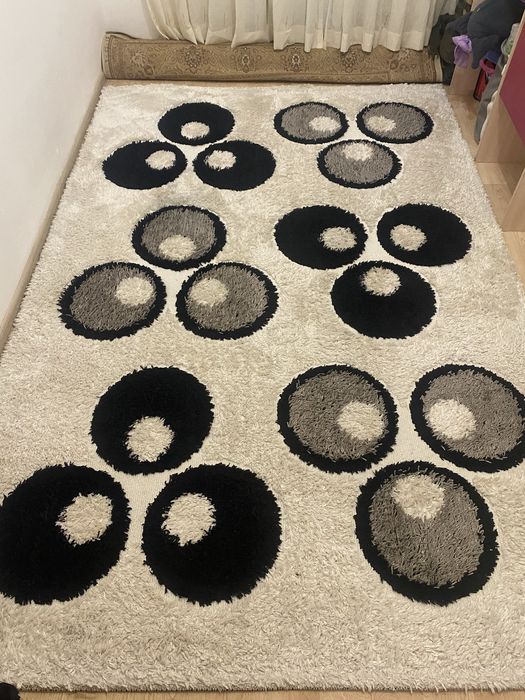 Ковер сатылады       .