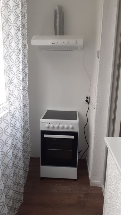 Собственик дава под наем