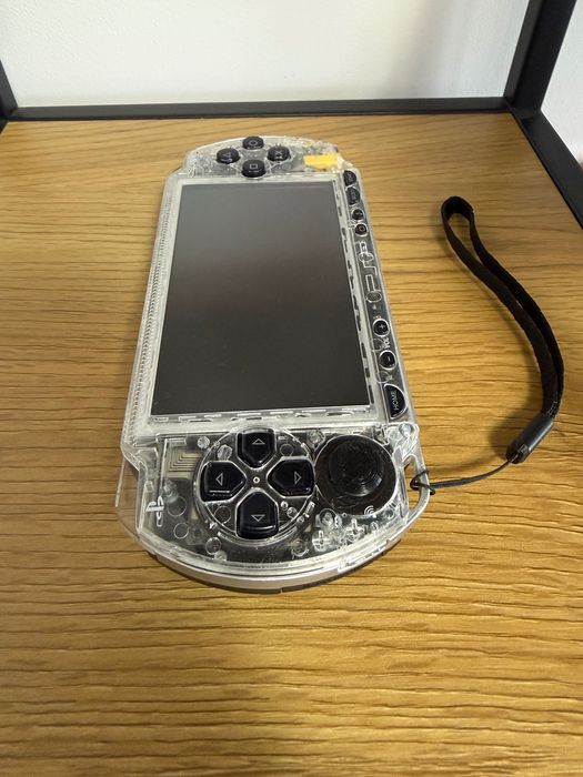 PSP 1000 Sony - Modat - Card 64gb - 500 jocuri - Bucuresti | Negociabil