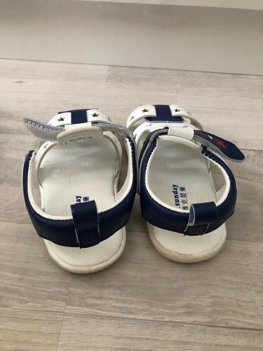 Детски сандали номер 21