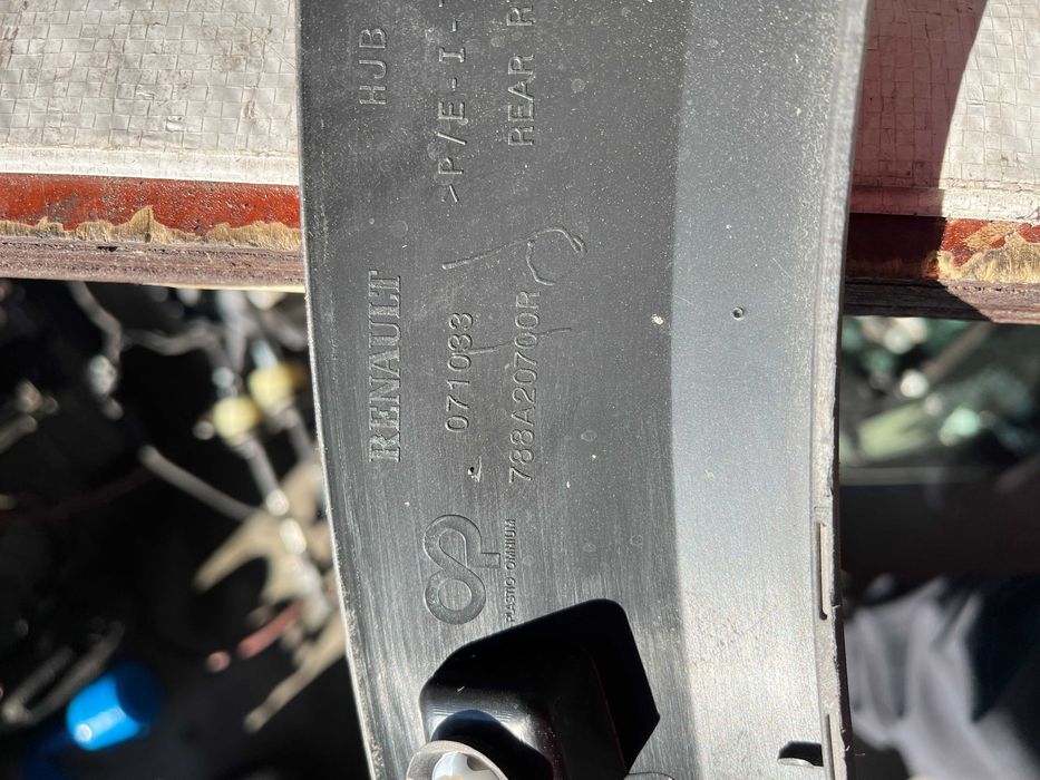 Задна дясна и задна лява вежда Renault Capture 2019-