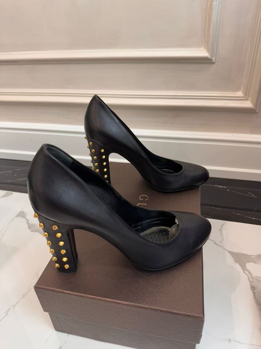 Туфли Gucci кожанные 39 размер