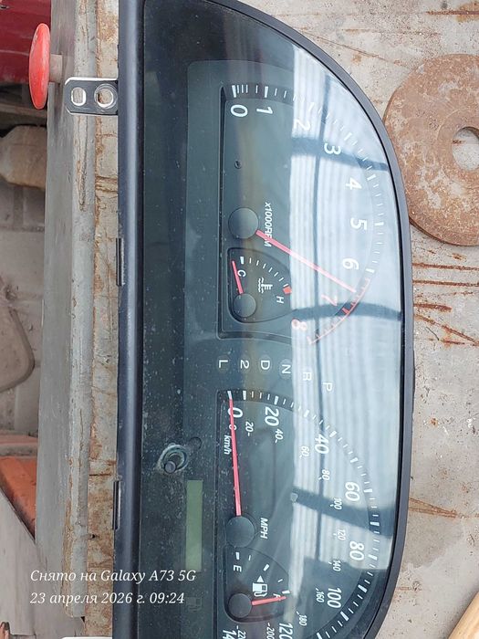 продам спидометр на камри 30 американец