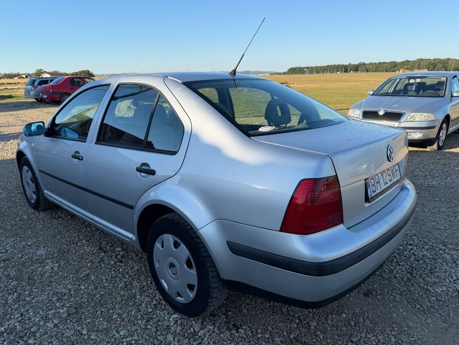 VOLKSWAGEN Bora 2002 — imagine 4
