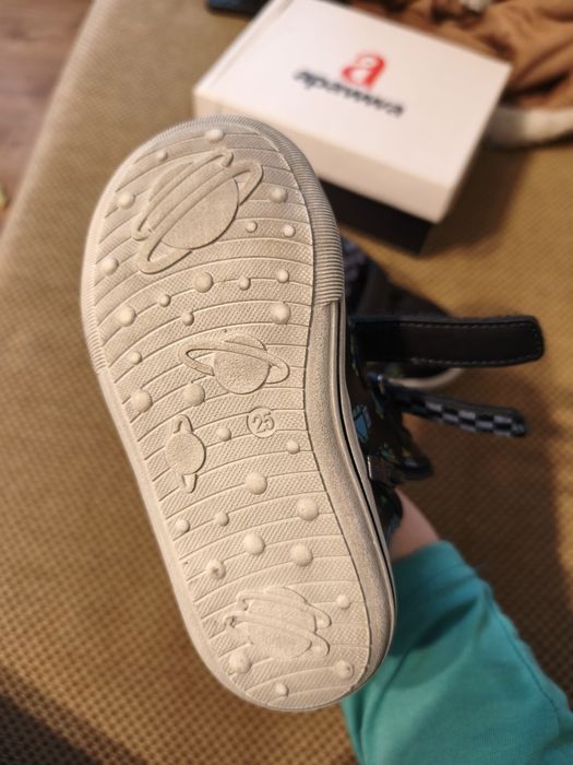 Vand pantofi pentru baieti apawwa