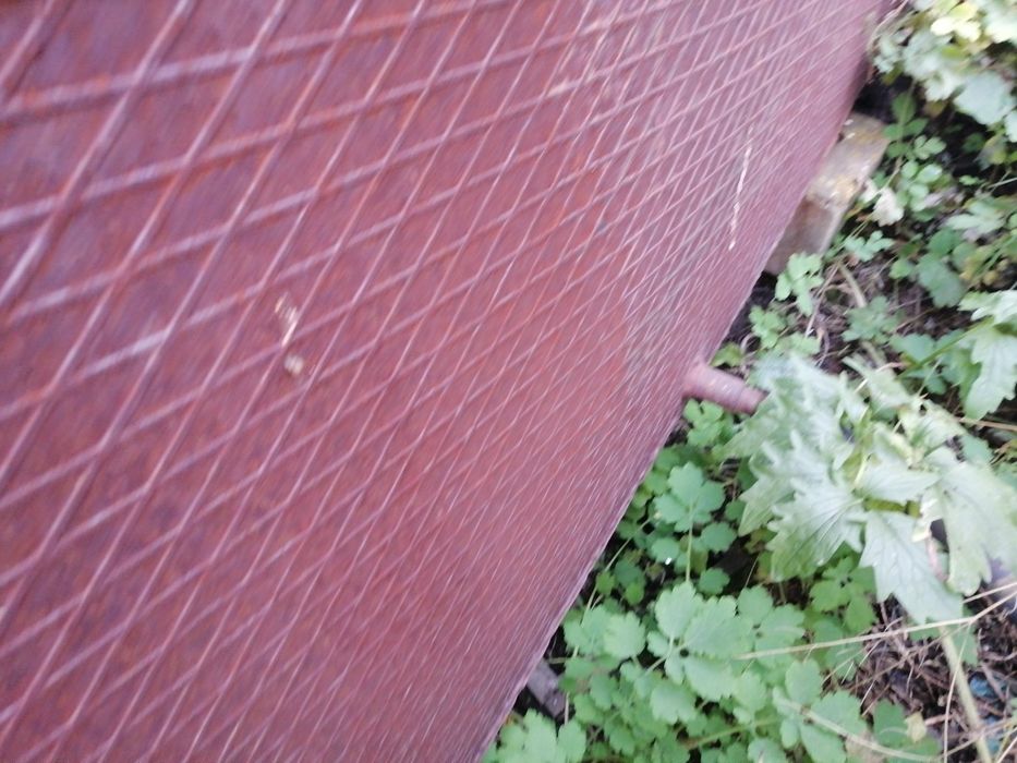 Продам емкость металлическую объемом 3,6 куб. м продам