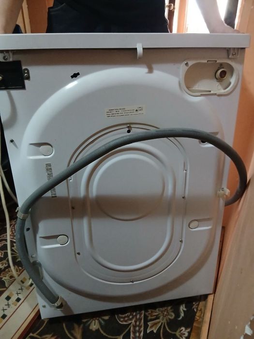 Продам стиральную машинку
