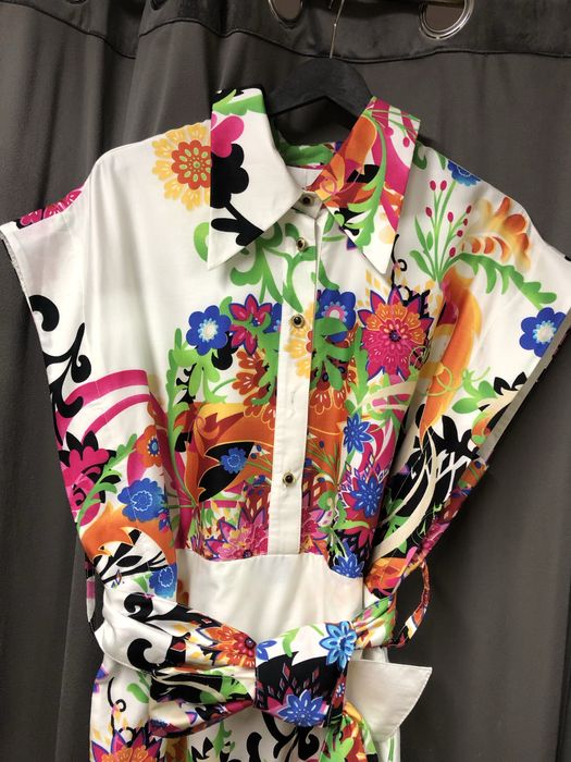 Дамска нова роклв