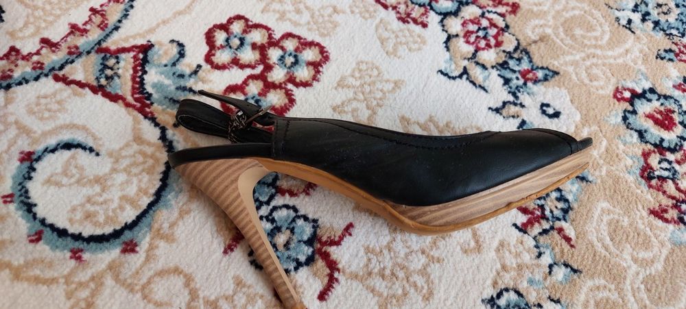 Туфли сатамын 37 размер