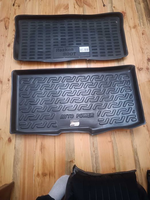 полик для багажа Спарка в отличном состоянии как новый