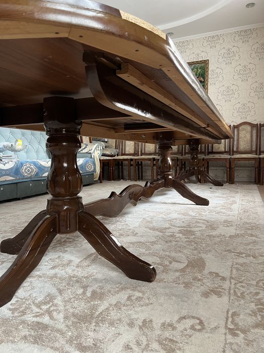 Обеденный стол, крупноформатный 5 метров