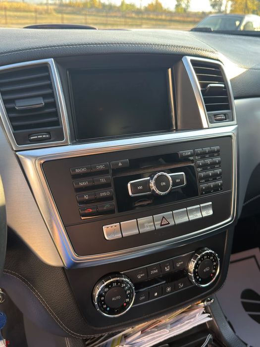 MERCEDES-BENZ ML-Class 2011 — imagine 3