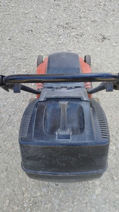 Електрическа косачка Budget BEM 932