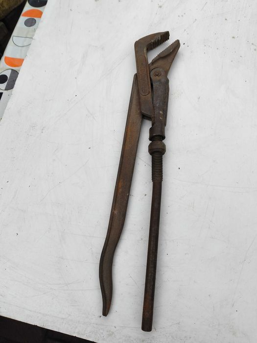 De vânzare. Lot 4 bucăți clești pentru instalatori.