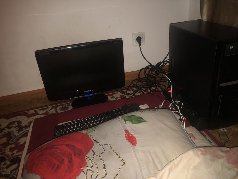 Монитор с комп продам